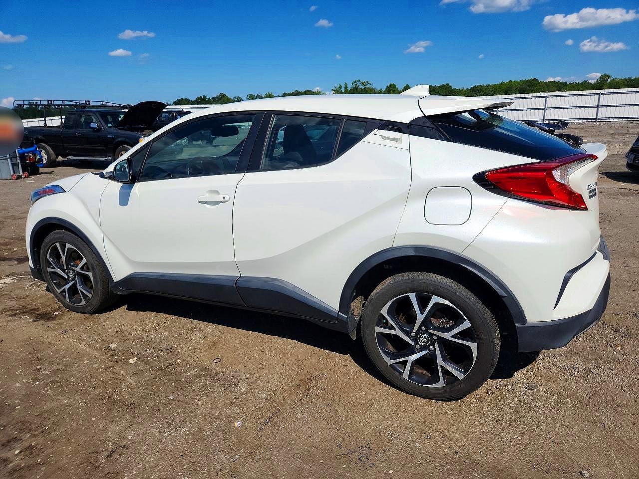 2018 TOYOTA C-HR XLE — снимка 2