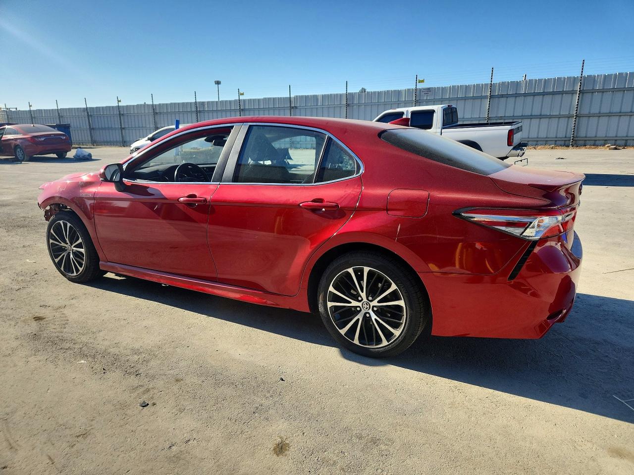 2020 TOYOTA CAMRY SE — снимка 2