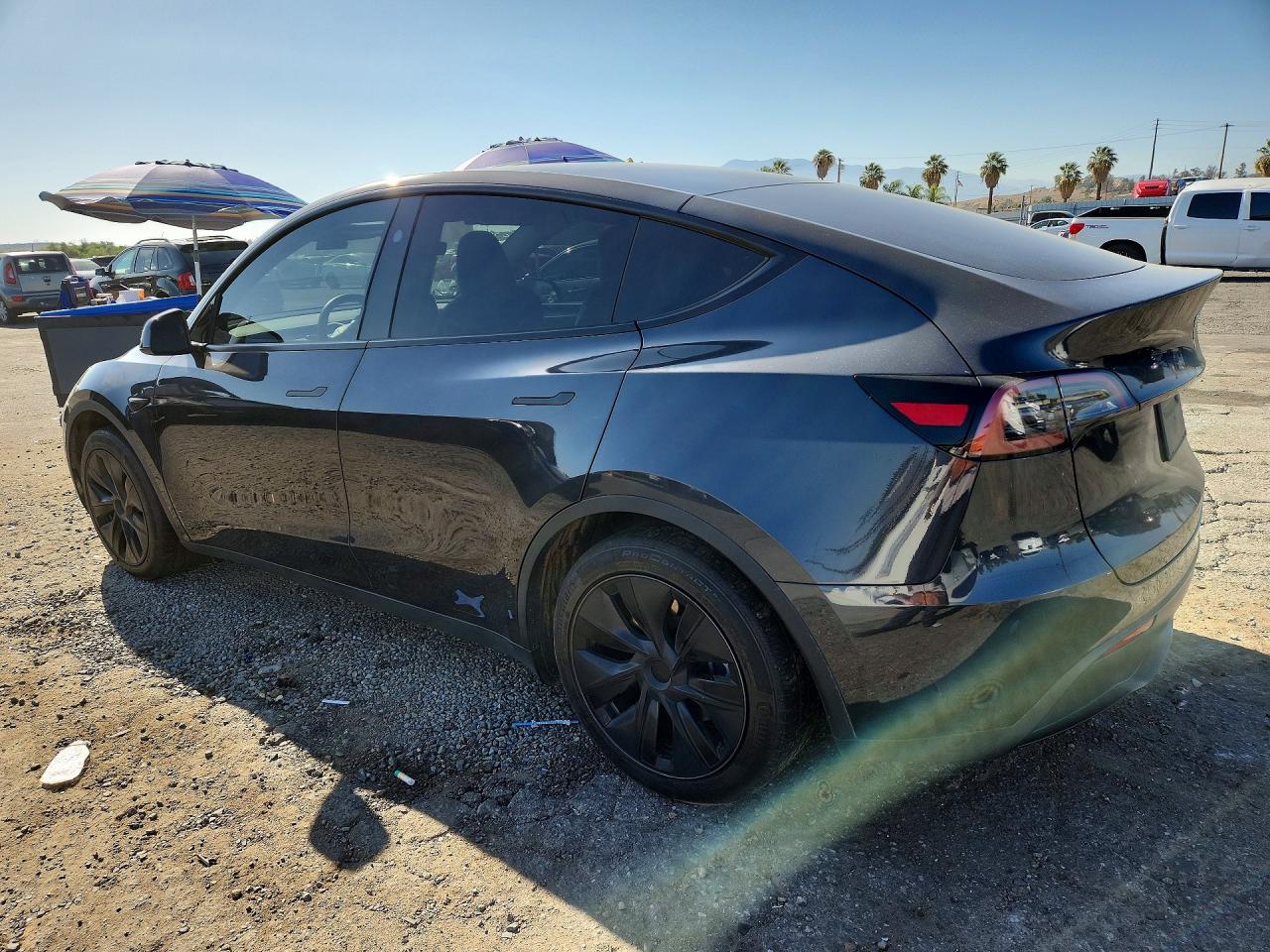 2025 TESLA MODEL Y — снимка 2