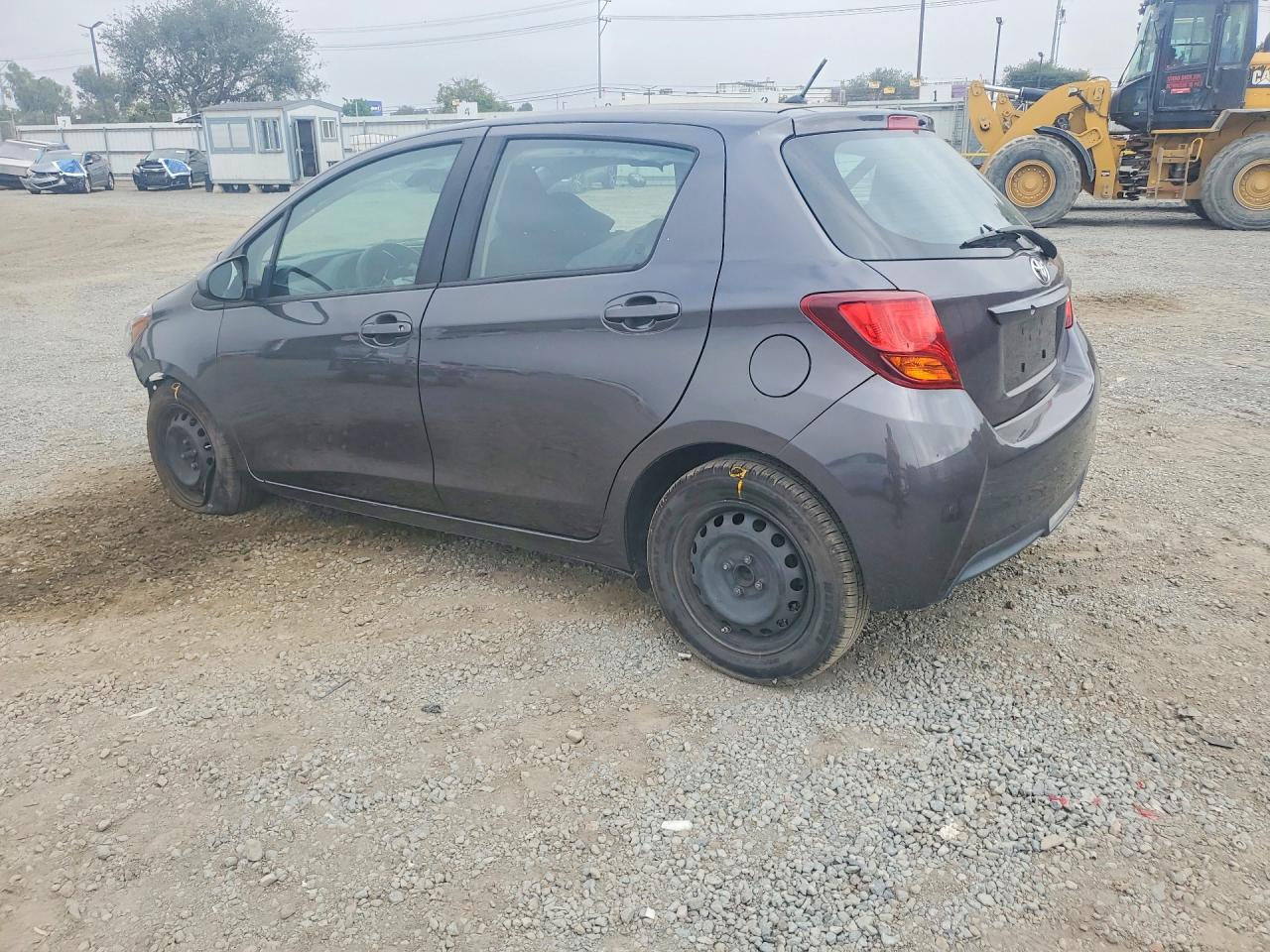 2017 TOYOTA YARIS 5-DOOR L FLEET — снимка 2