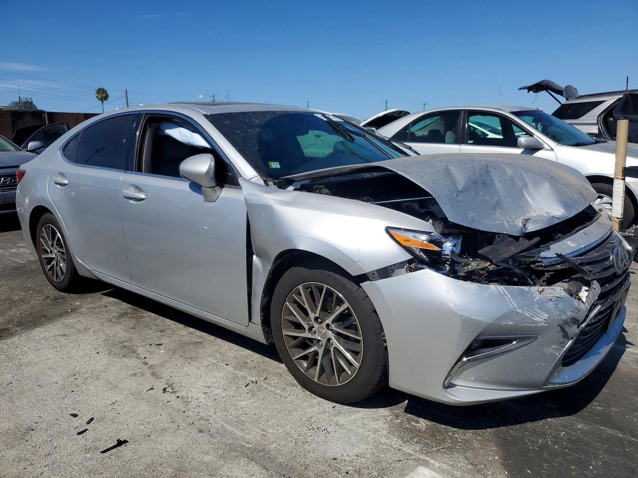 2016 LEXUS ES 350 — снимка 4