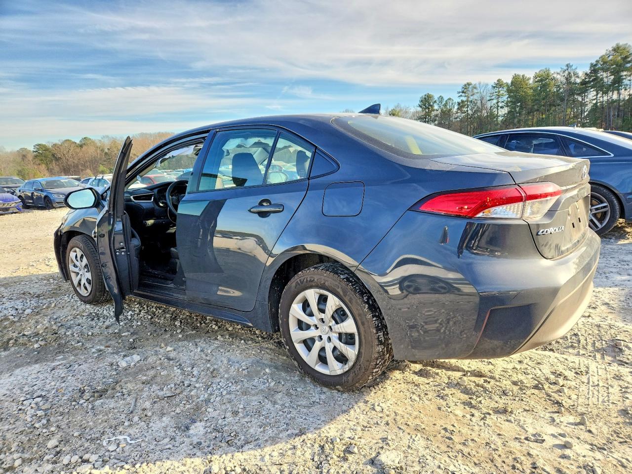 2025 TOYOTA COROLLA LE — снимка 2