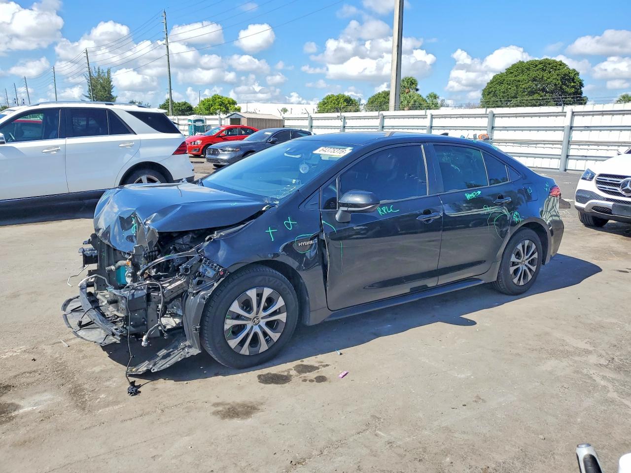 2021 TOYOTA COROLLA LE