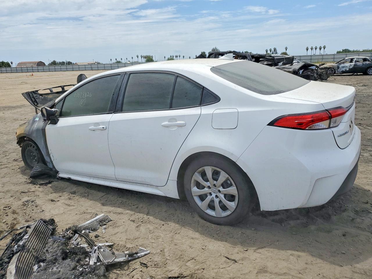 2024 TOYOTA COROLLA LE — снимка 2