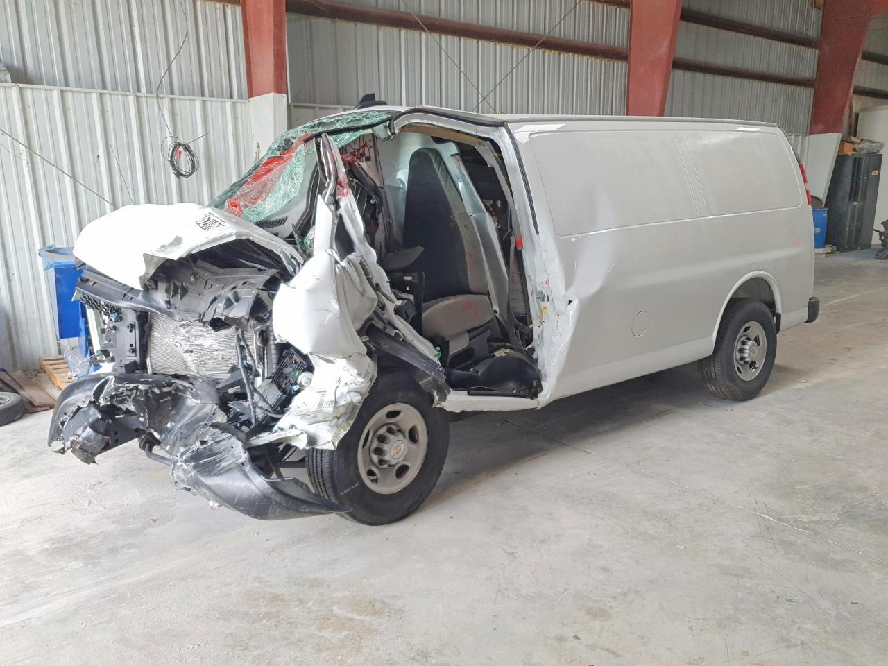 2025 CHEVROLET EXPRESS 2500