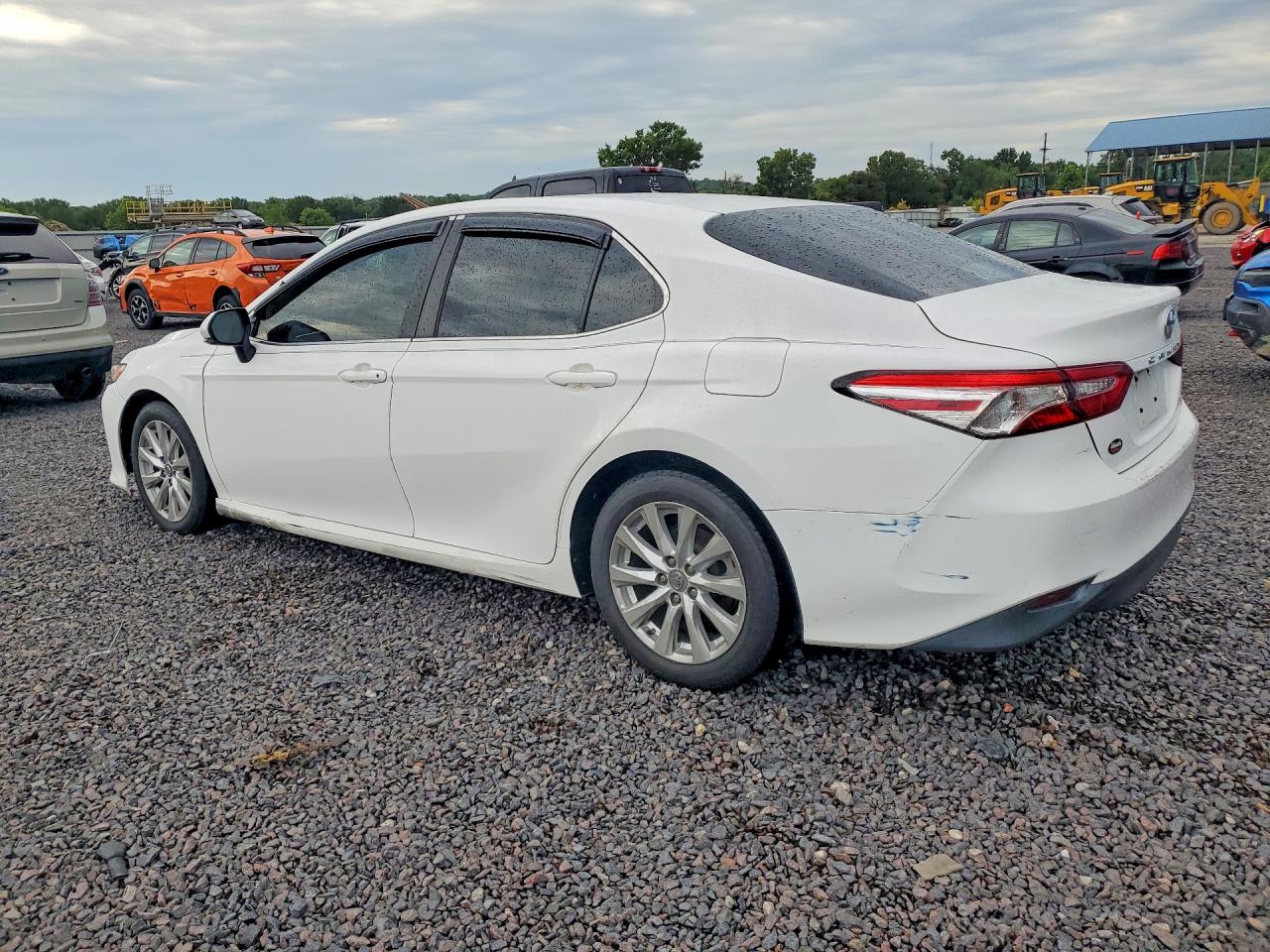 2018 TOYOTA CAMRY LE — снимка 2