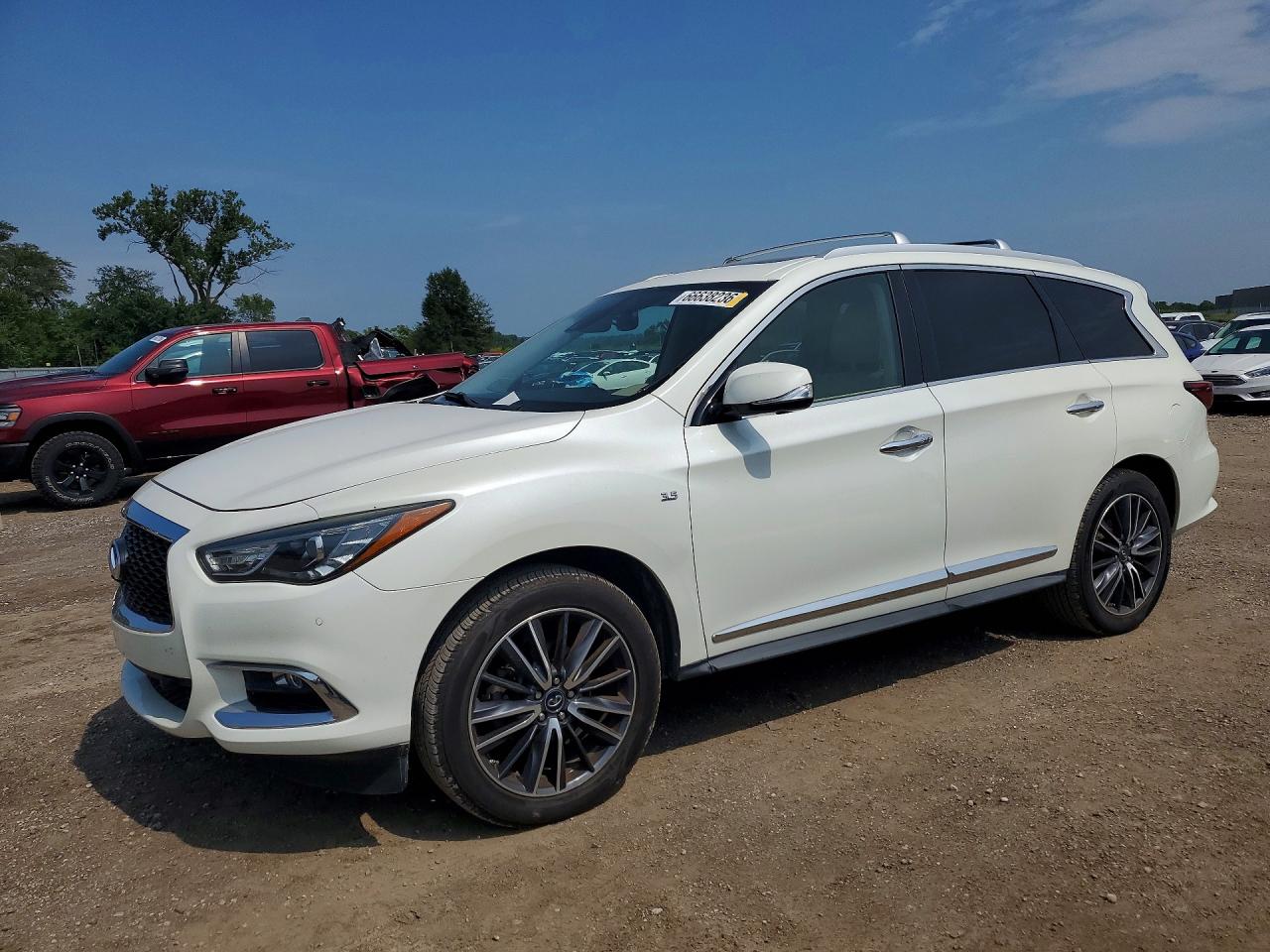 2017 INFINITI QX60 BASE