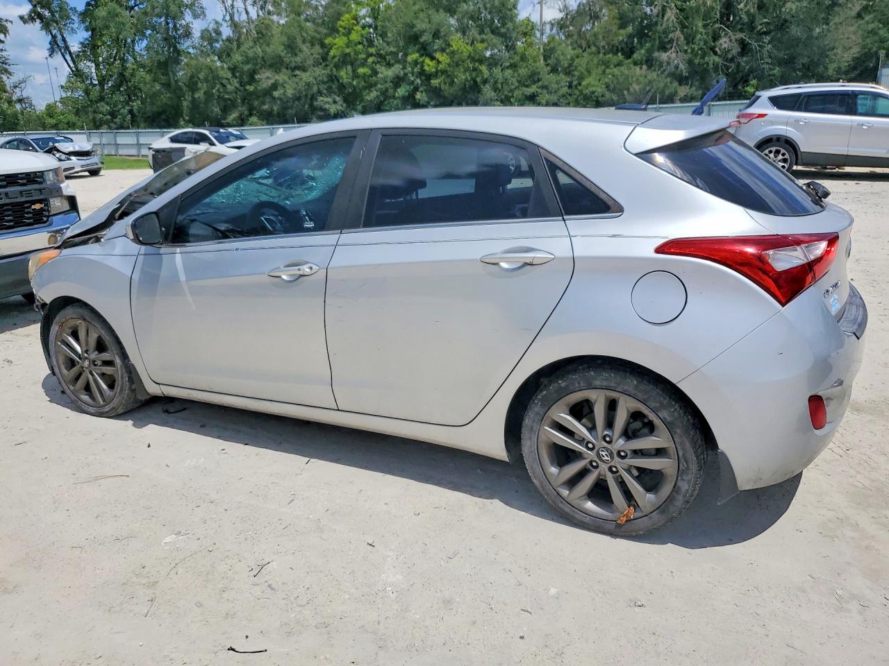 2017 HYUNDAI ELANTRA GT BASE — снимка 2