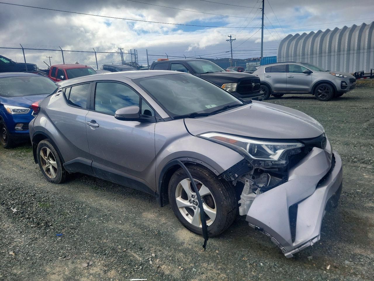 2019 TOYOTA C-HR XLE — снимка 4