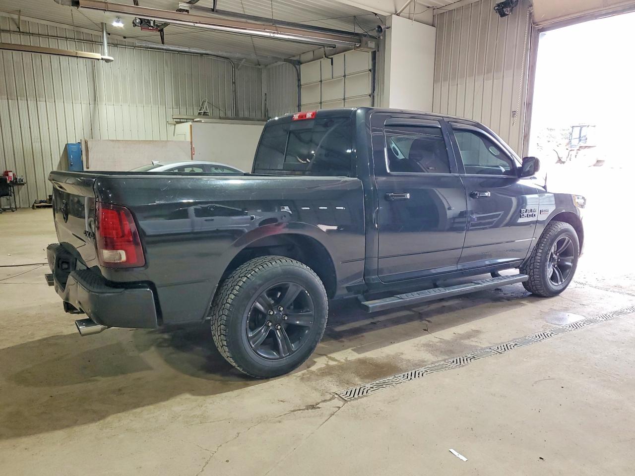 2015 RAM 1500 SPORT — снимка 3