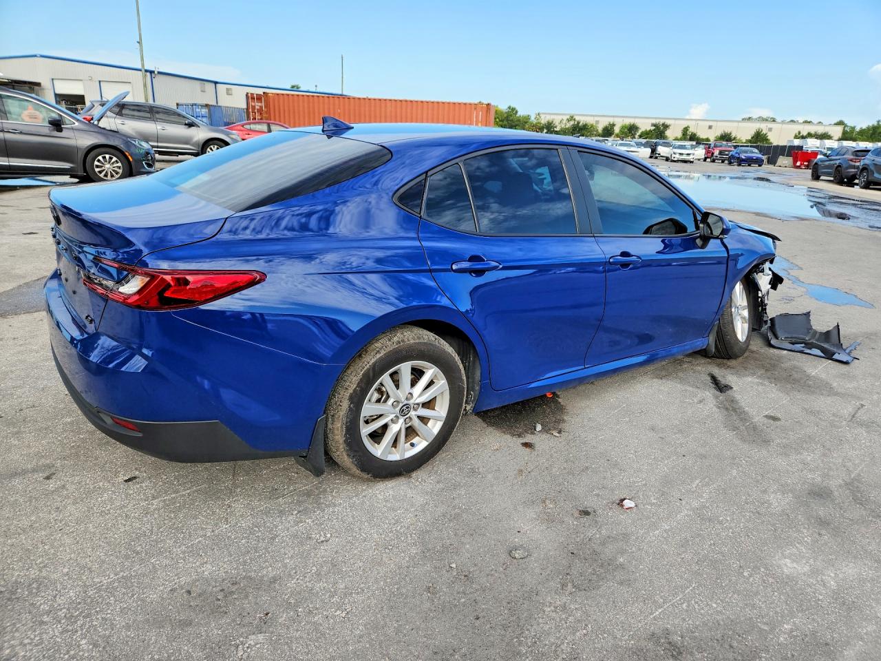 2025 TOYOTA CAMRY LE — снимка 3