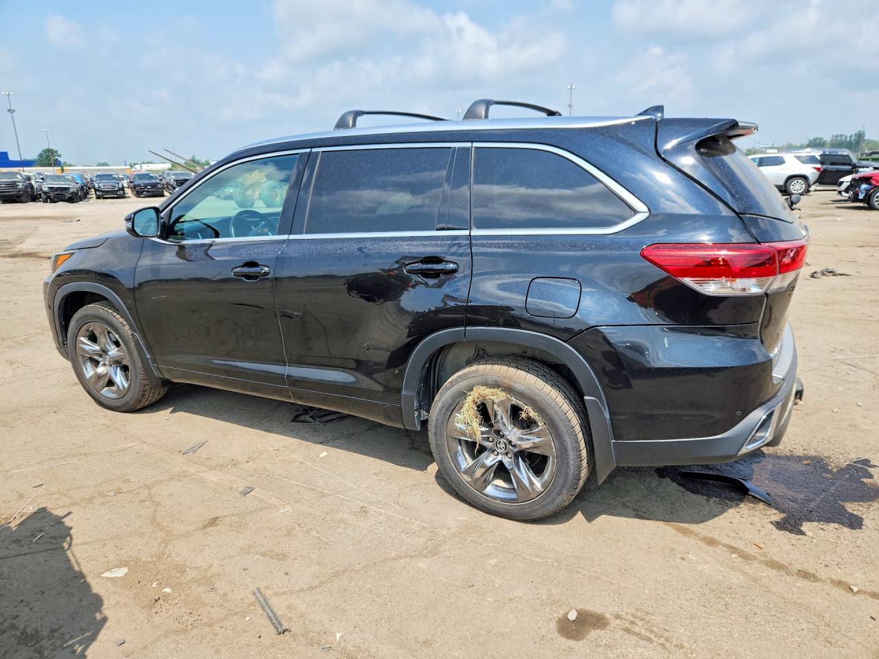 2018 TOYOTA HIGHLANDER LIMITED PLATINUM — снимка 2