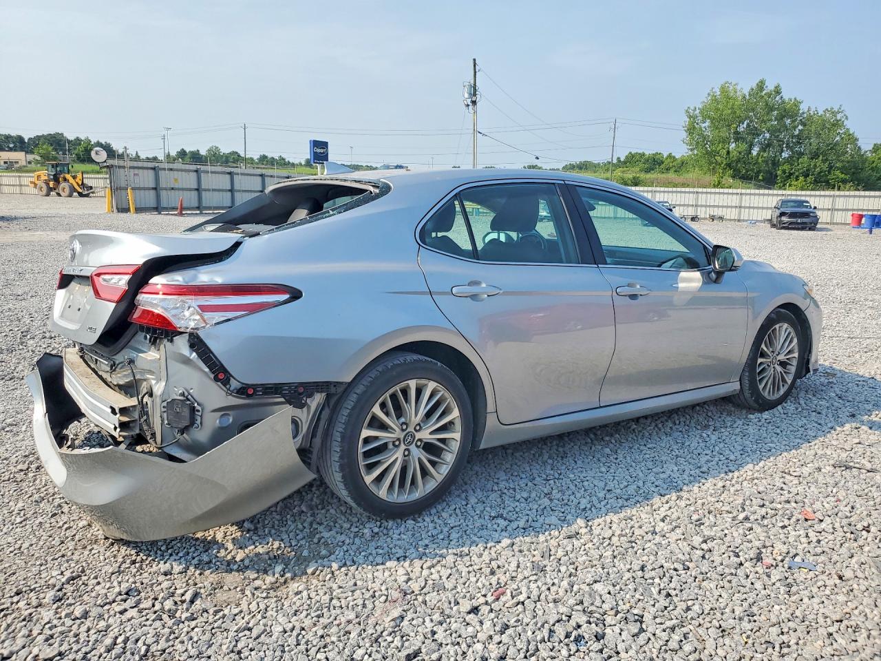2019 TOYOTA CAMRY XLE — снимка 3