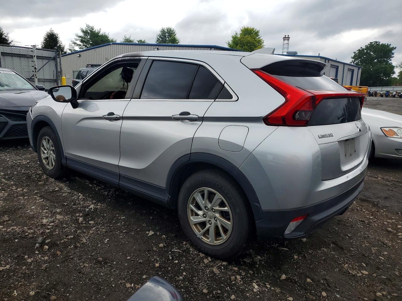 2018 MITSUBISHI ECLIPSE CROSS ES — снимка 2