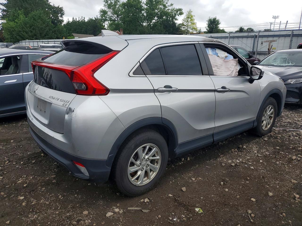 2018 MITSUBISHI ECLIPSE CROSS ES — снимка 3