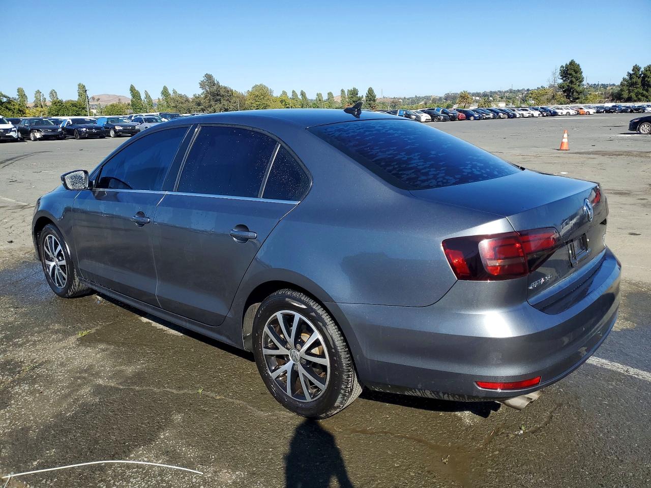 2017 VOLKSWAGEN JETTA SE — снимка 2