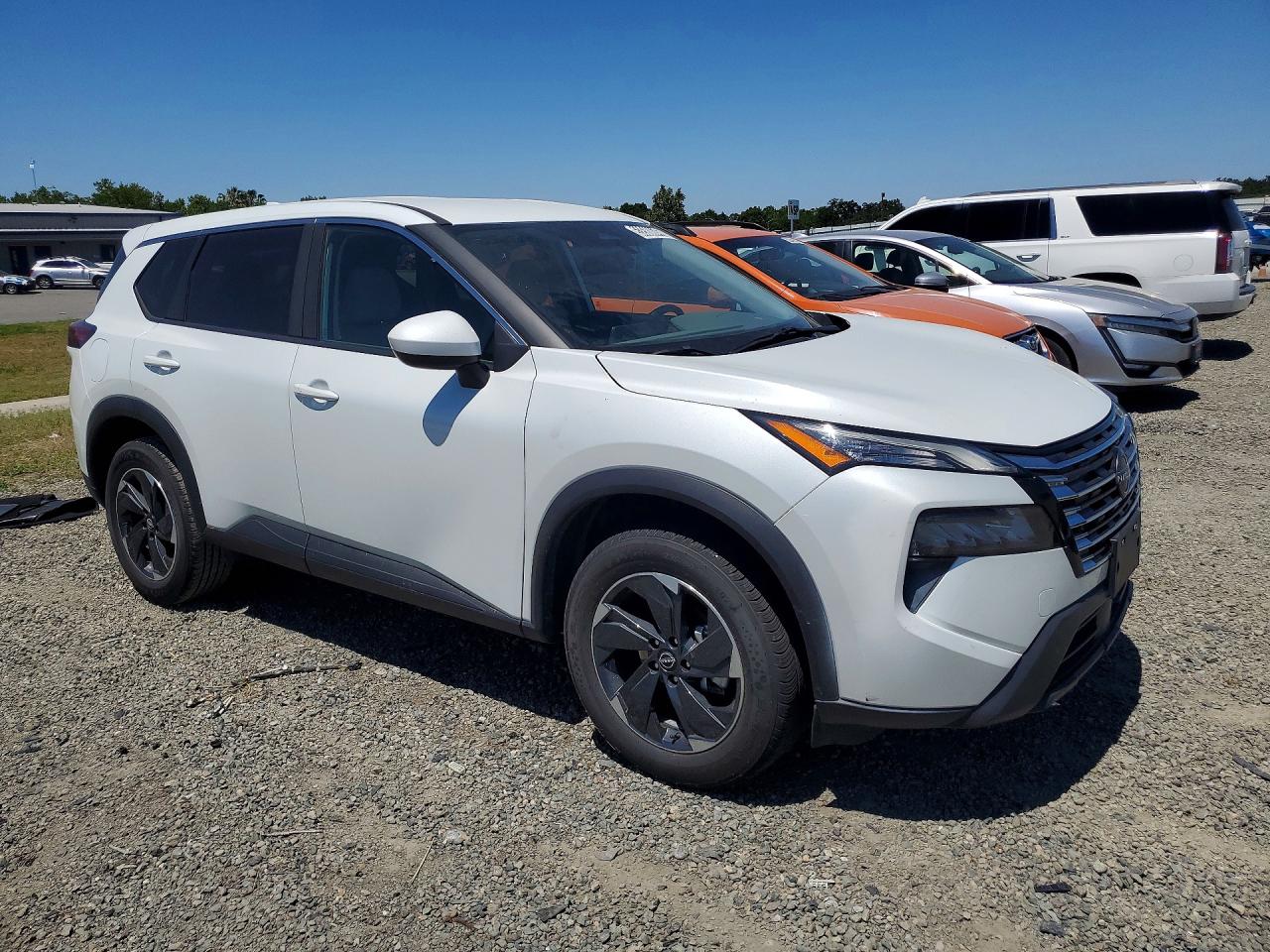 2025 NISSAN ROGUE SV — снимка 4