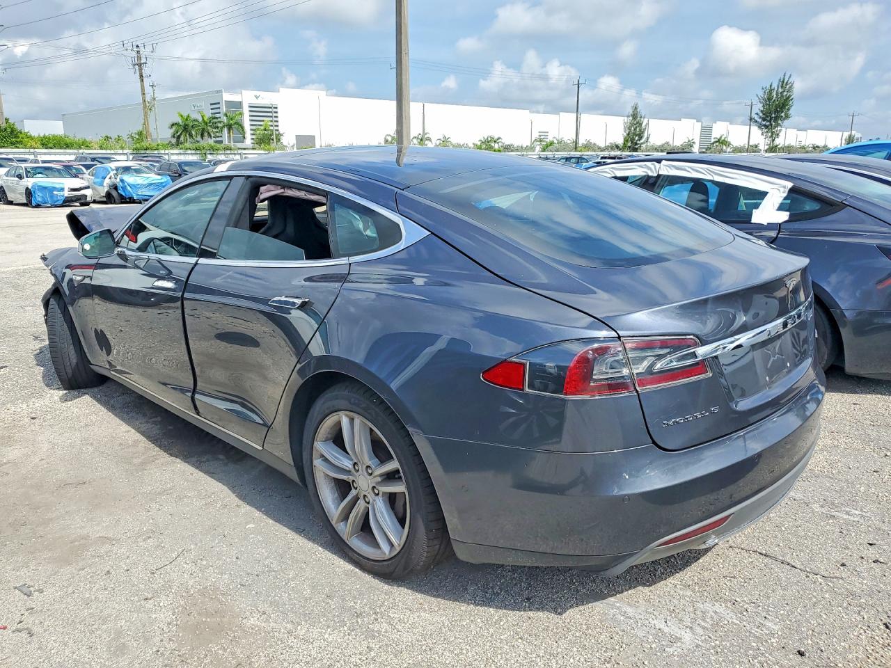 2016 TESLA MODEL S — снимка 2