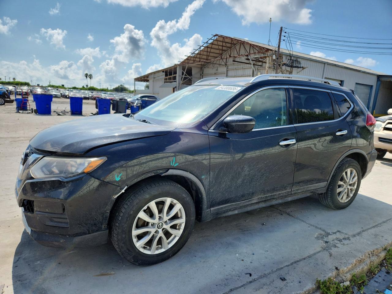 2017 NISSAN ROGUE SV