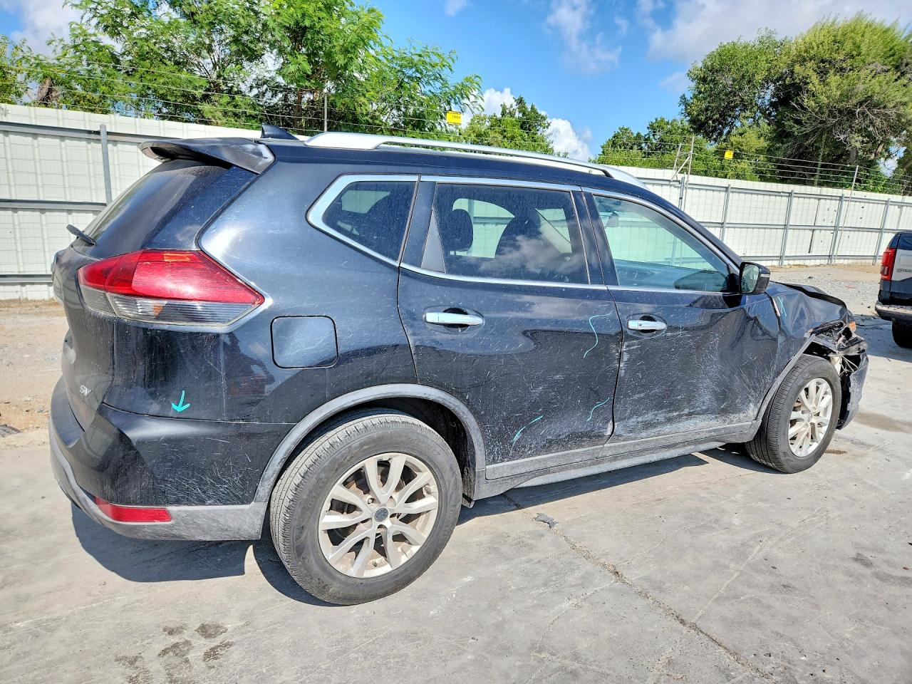 2017 NISSAN ROGUE SV — снимка 3