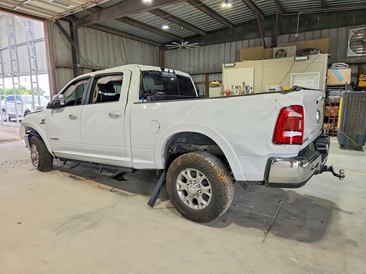 2021 RAM 2500 LARAMIE — снимка 2