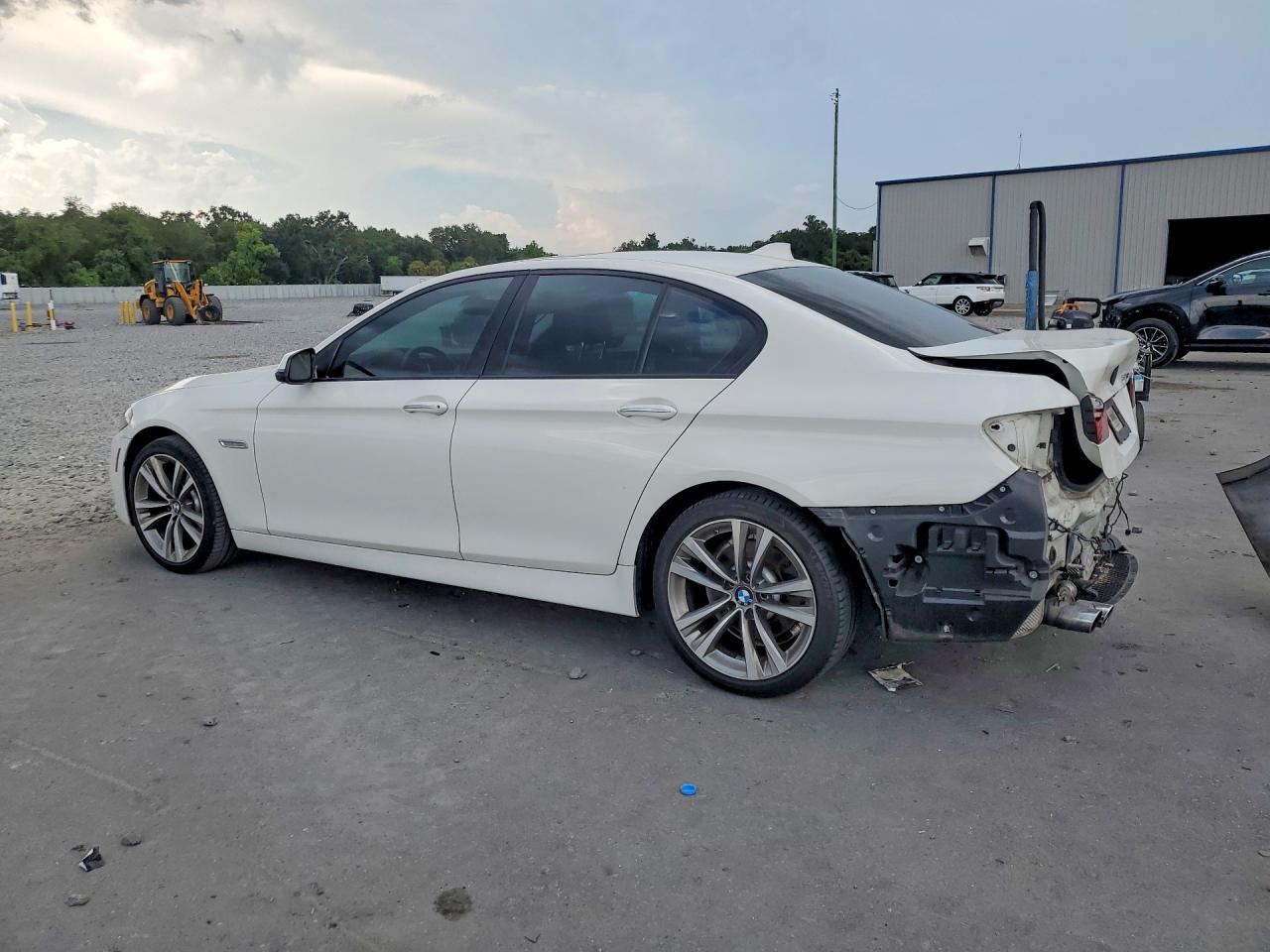 2016 BMW 528 I — снимка 2