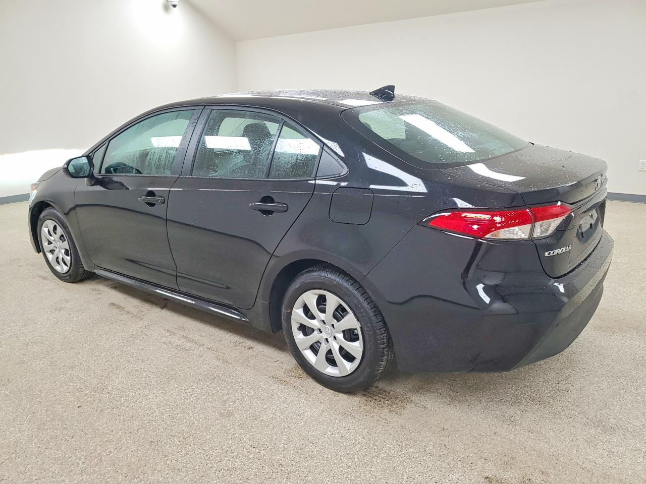 2026 TOYOTA COROLLA LE — снимка 2