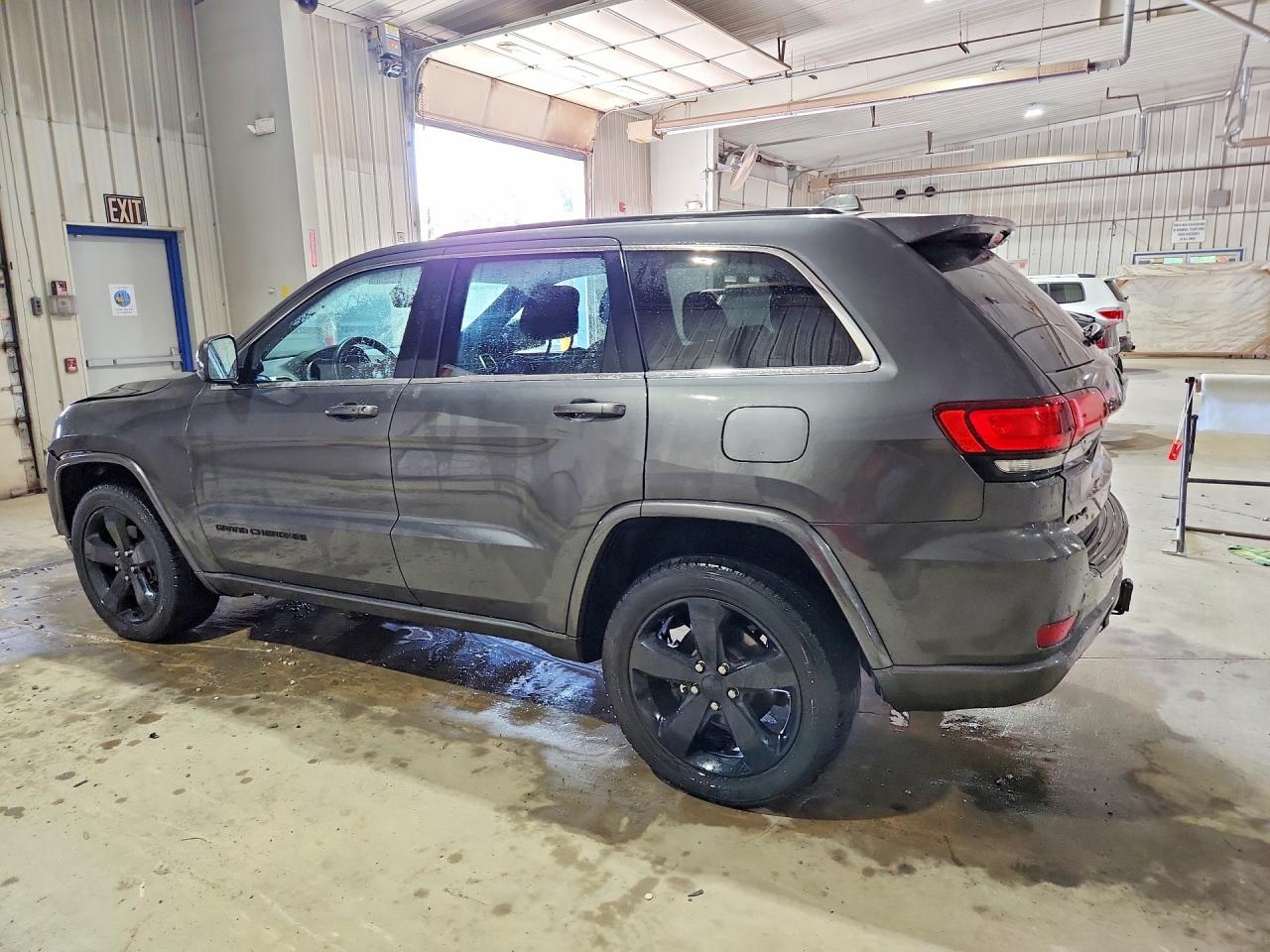 2015 JEEP GRAND CHEROKEE LAREDO — снимка 2