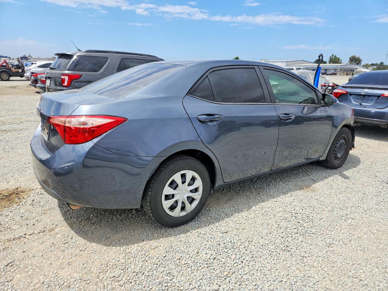 2017 TOYOTA COROLLA L — снимка 3