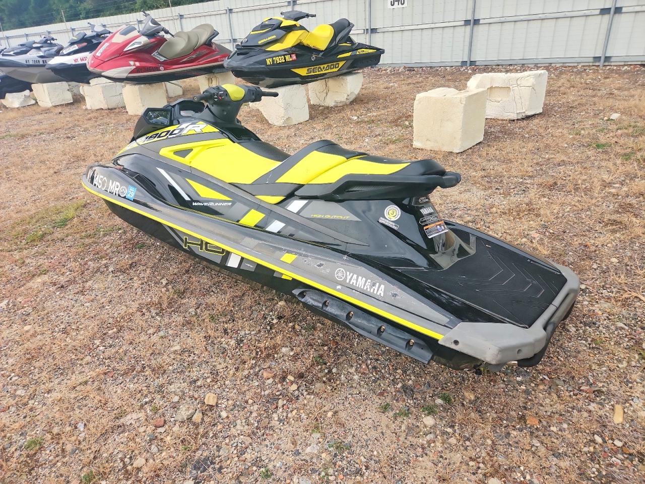 2020 YAMAHA 11' YAMAHA GP1800RHO JET SKI — снимка 3