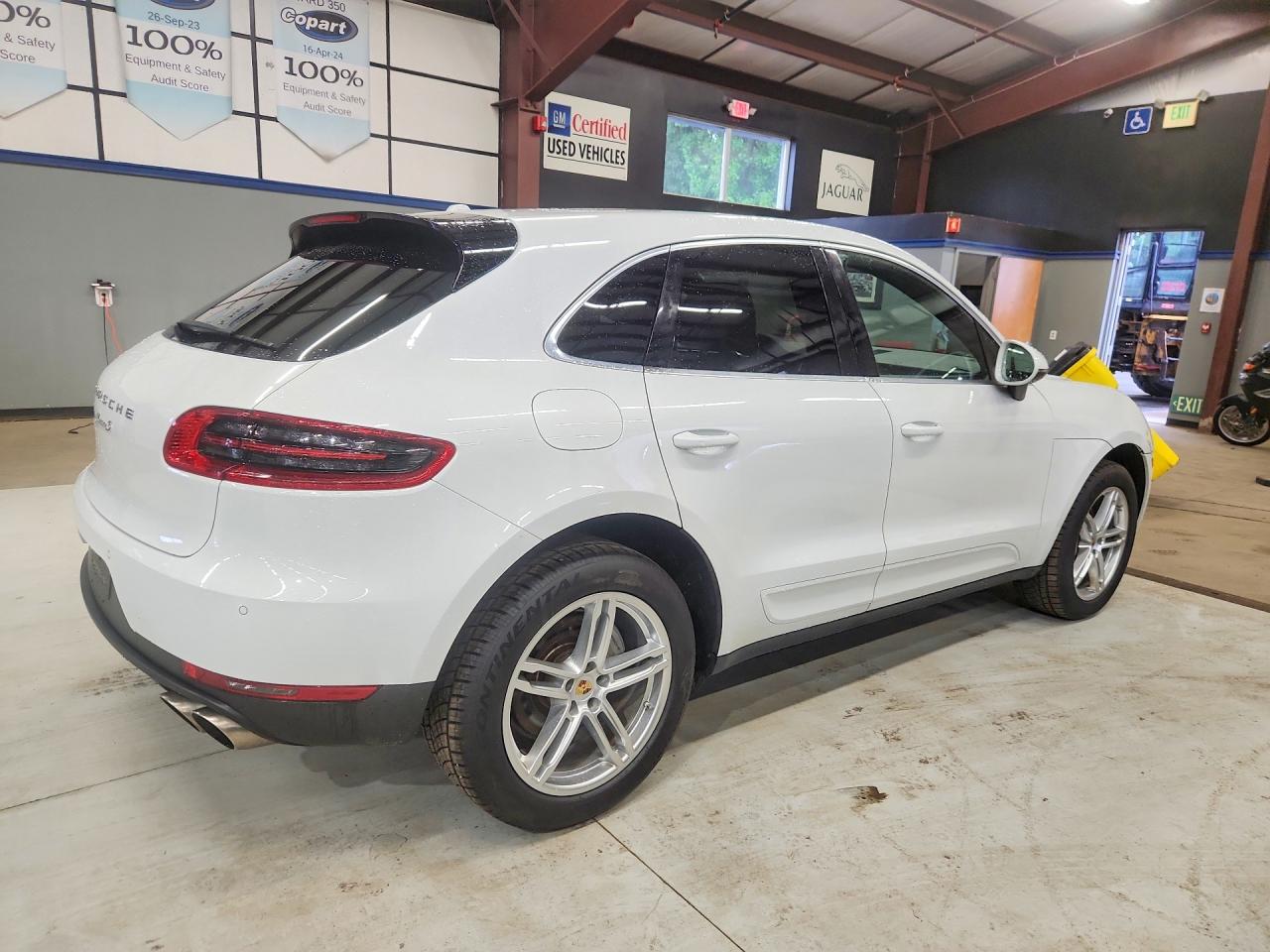 2017 PORSCHE MACAN S — photo 3