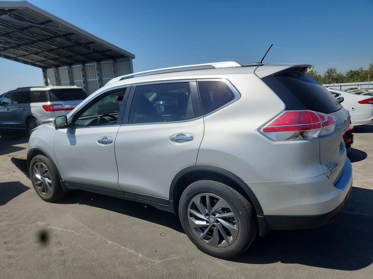 2016 NISSAN ROGUE SL — снимка 2