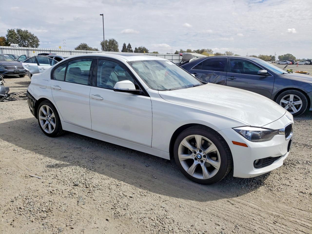 2015 BMW 320 I — снимка 4