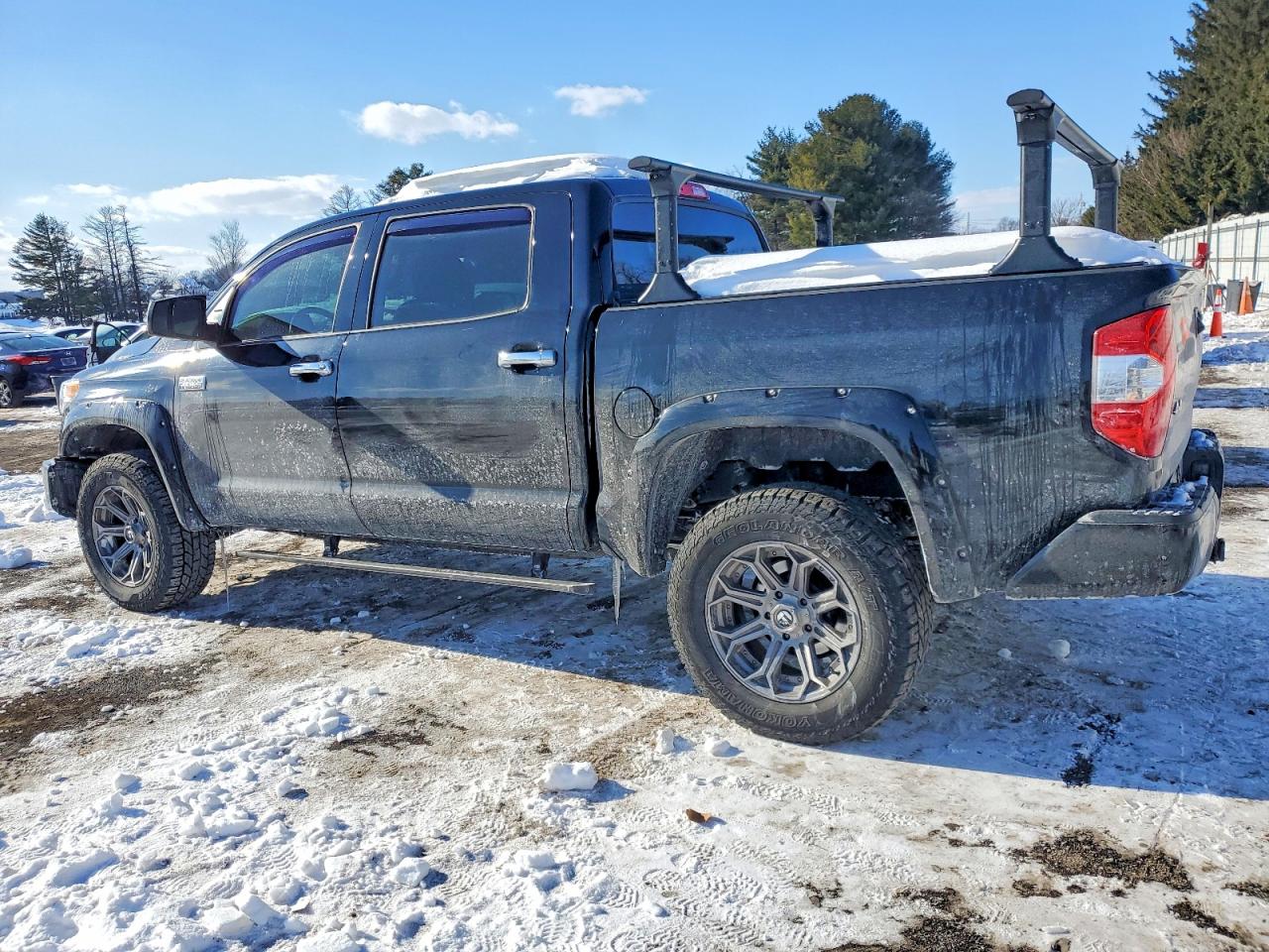 2017 TOYOTA TUNDRA — снимка 2