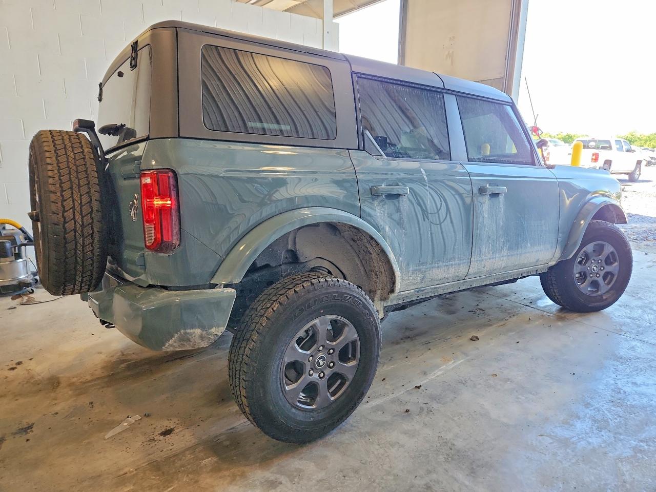 2023 FORD BRONCO BASE — снимка 3