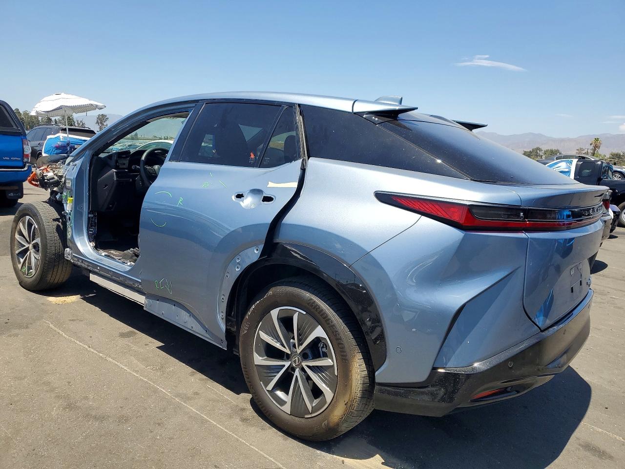 2023 LEXUS RZ 450E — снимка 2