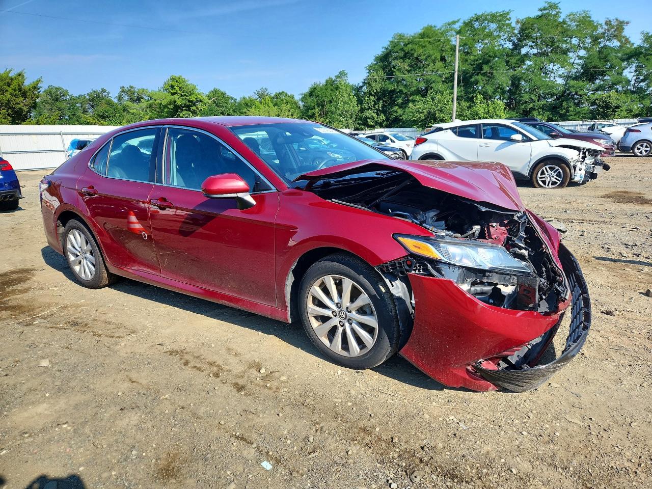 2019 TOYOTA CAMRY LE — снимка 4
