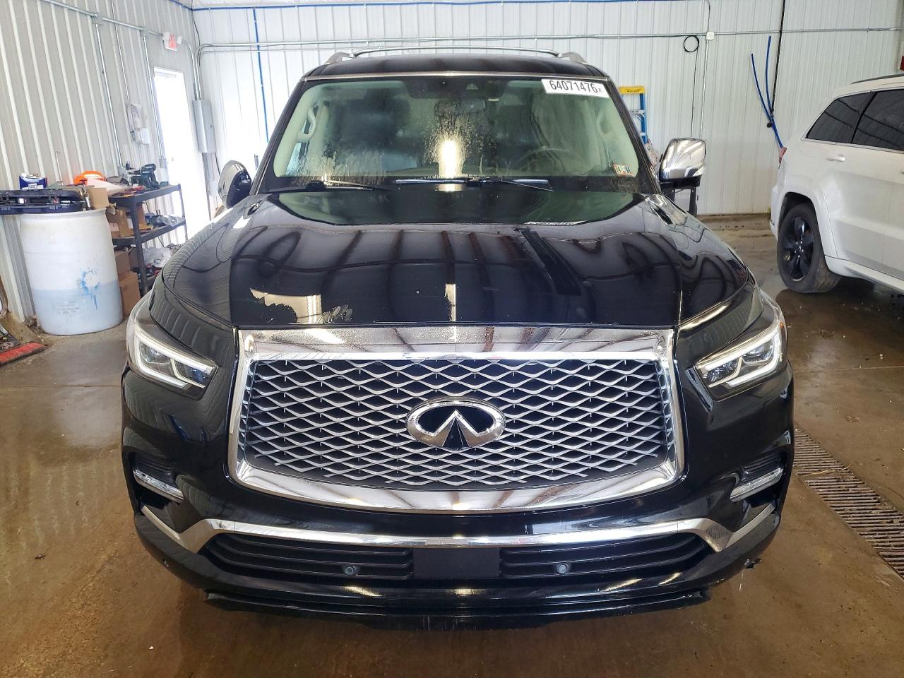 2019 INFINITI QX80 LUXE — снимка 5