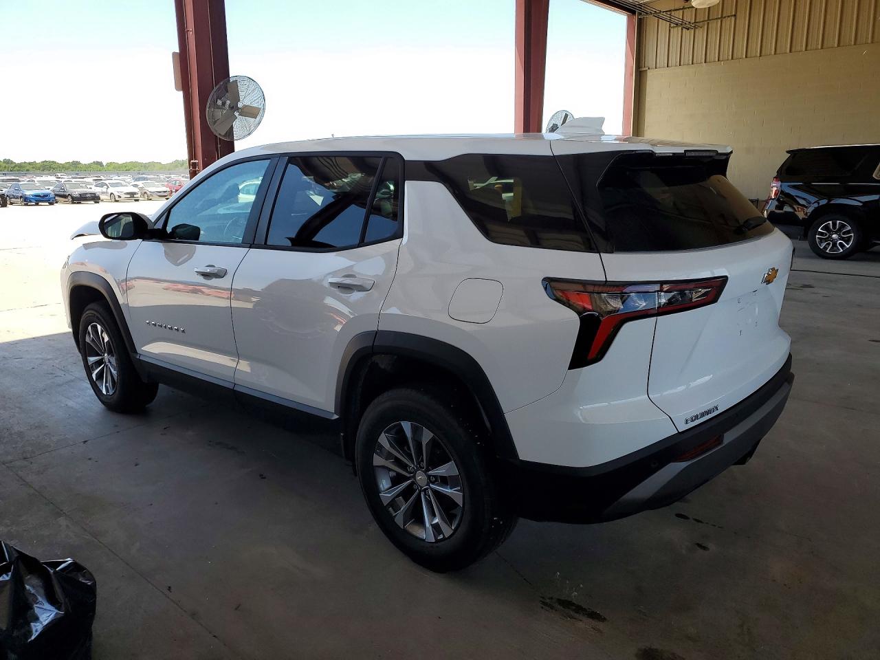 2026 CHEVROLET EQUINOX LT — снимка 2