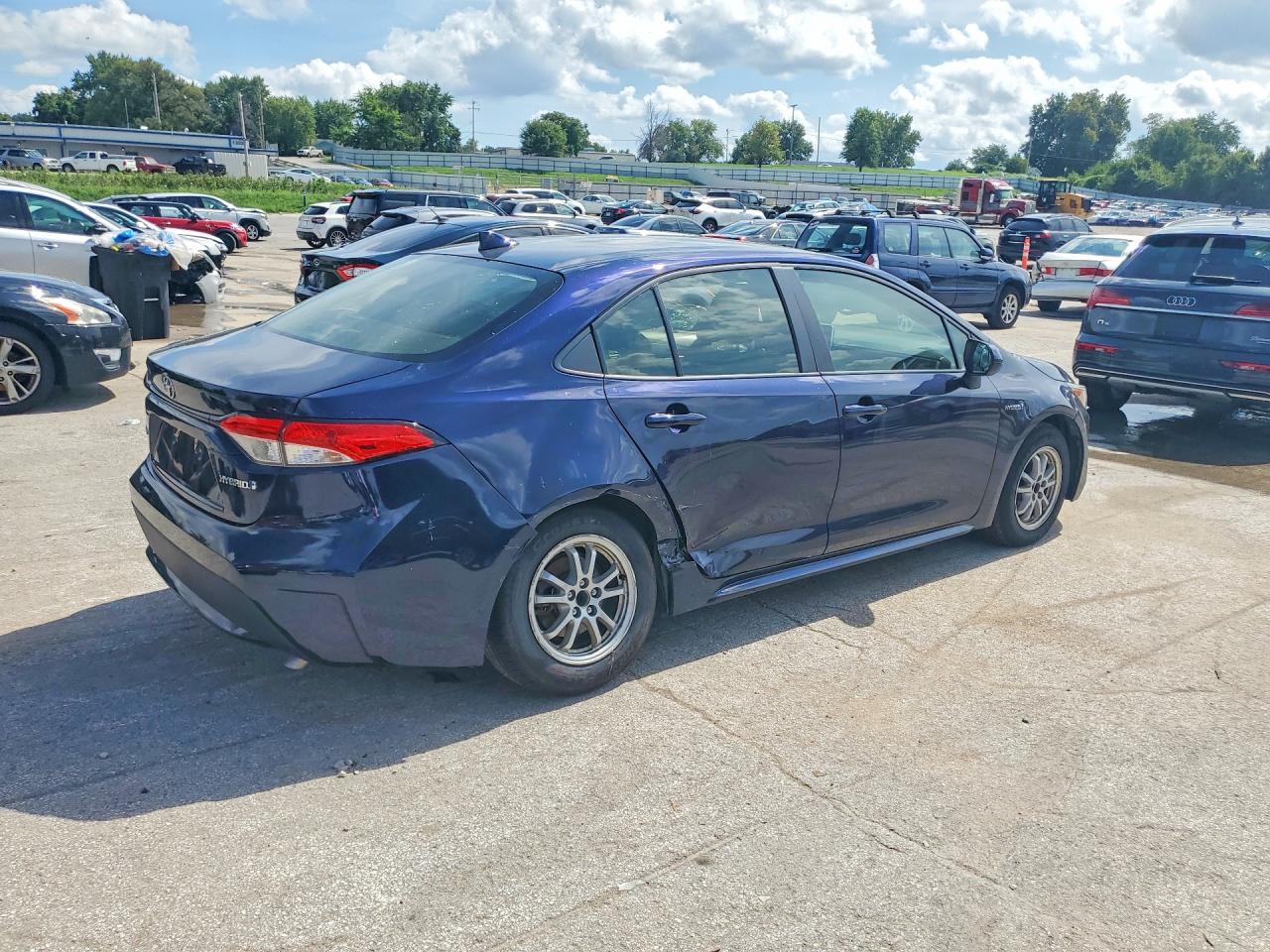 2021 TOYOTA COROLLA LE — снимка 3