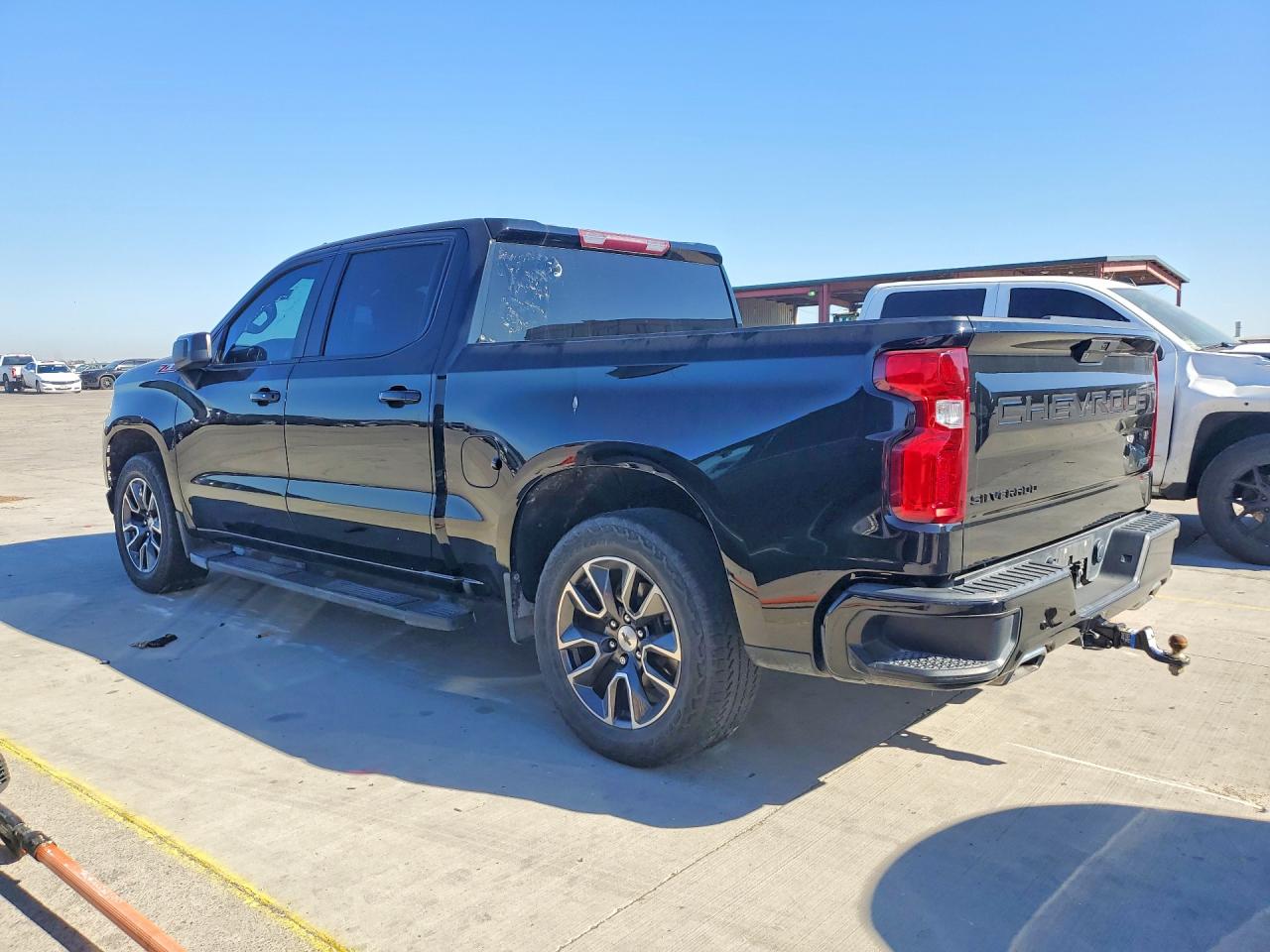 2021 CHEVROLET SILV1500 4WD — снимка 2