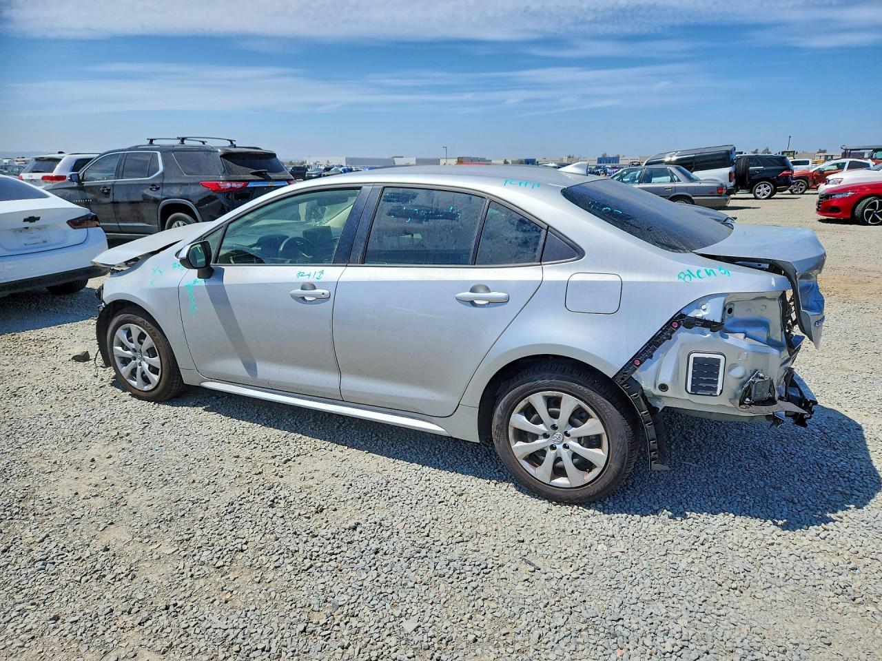2026 TOYOTA COROLLA LE — снимка 2