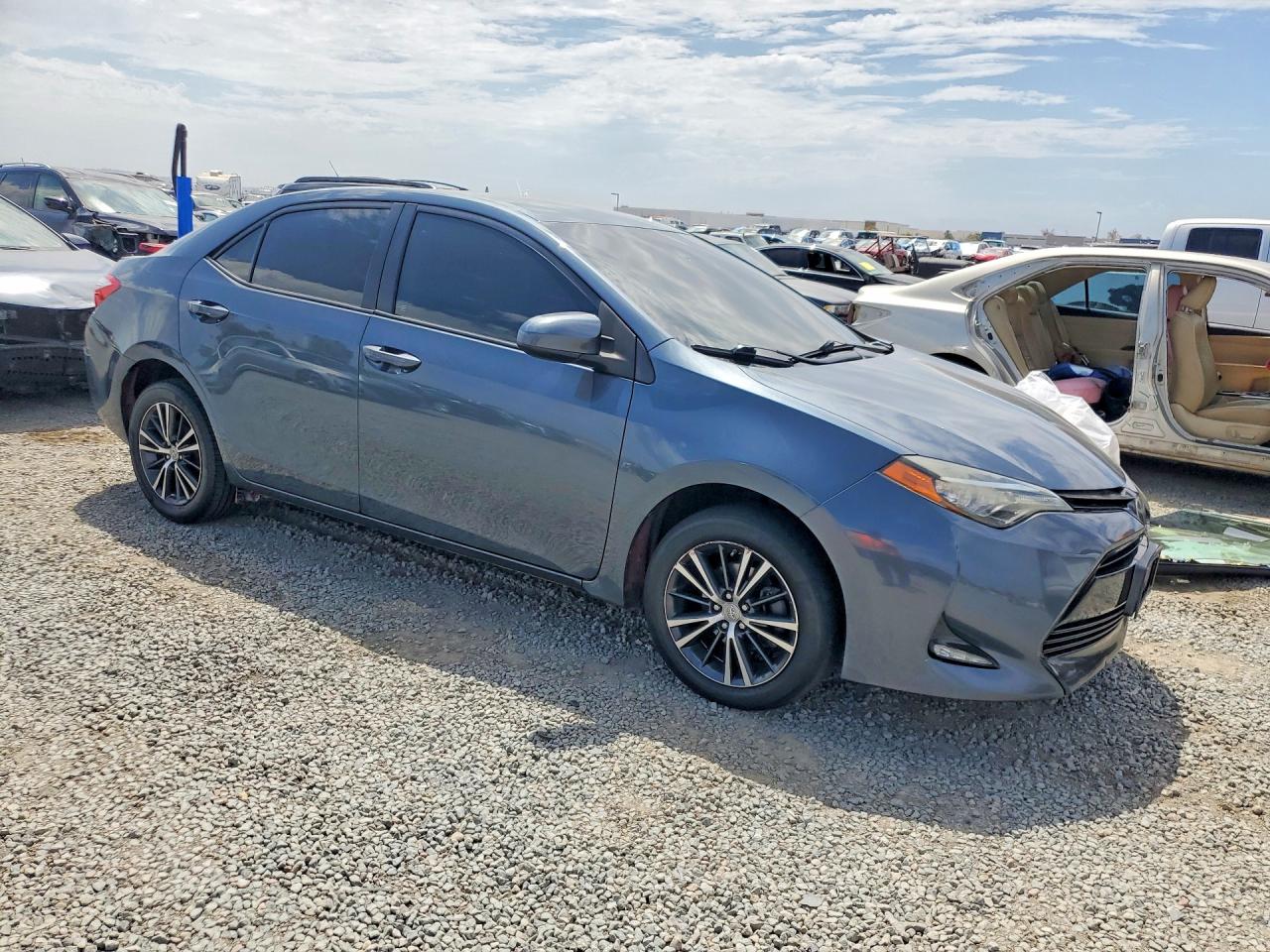 2017 TOYOTA COROLLA LE — снимка 4