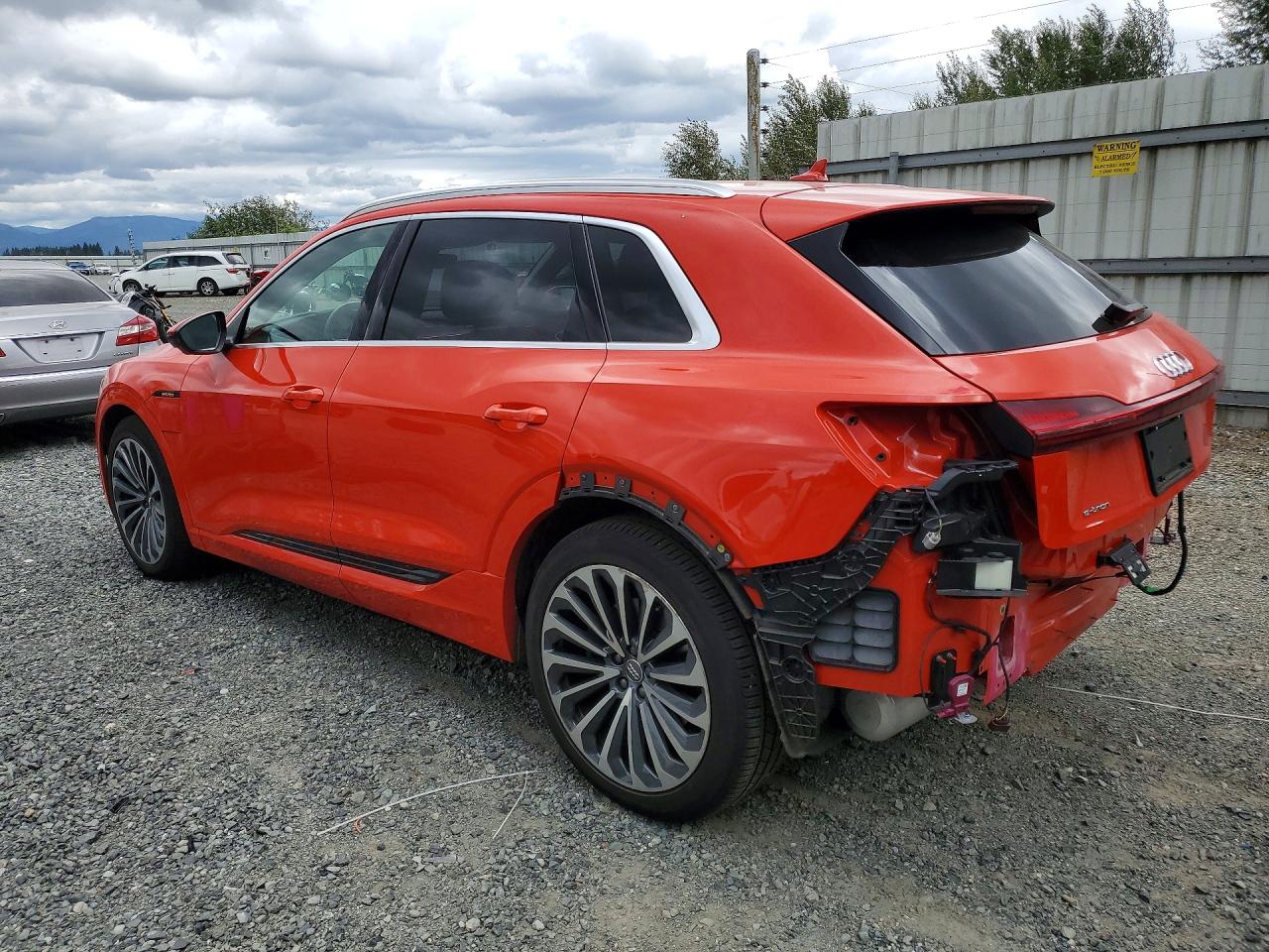2019 AUDI E-TRON PRESTIGE — снимка 2