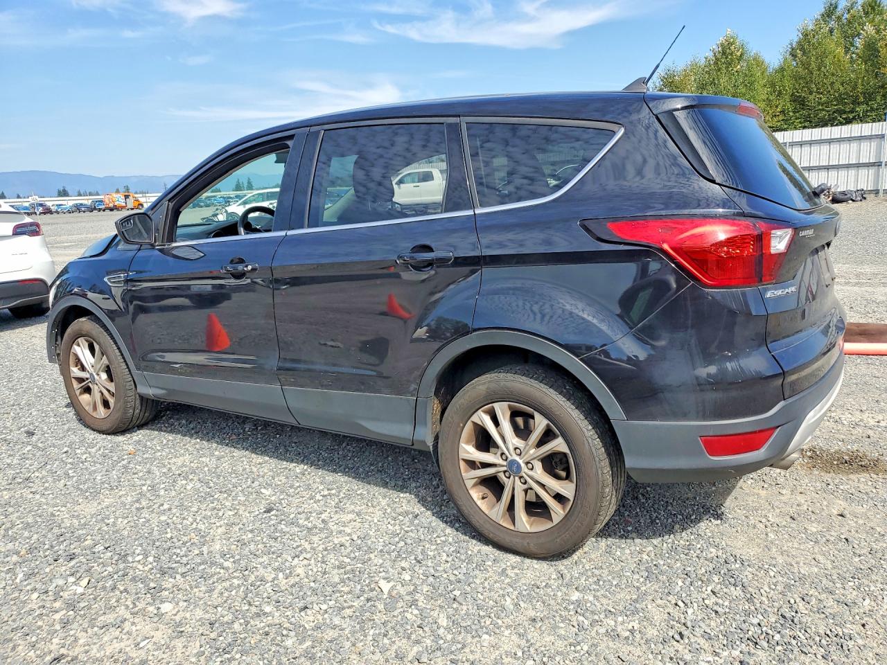 2019 FORD ESCAPE SE — снимка 2