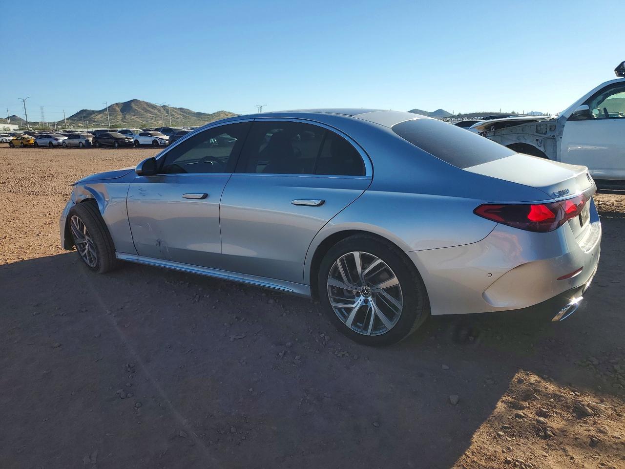 2026 MERCEDES-BENZ E 350 — снимка 2
