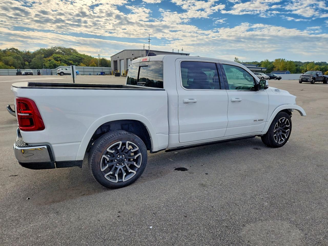 2026 RAM 1500 LIMITED — photo 3