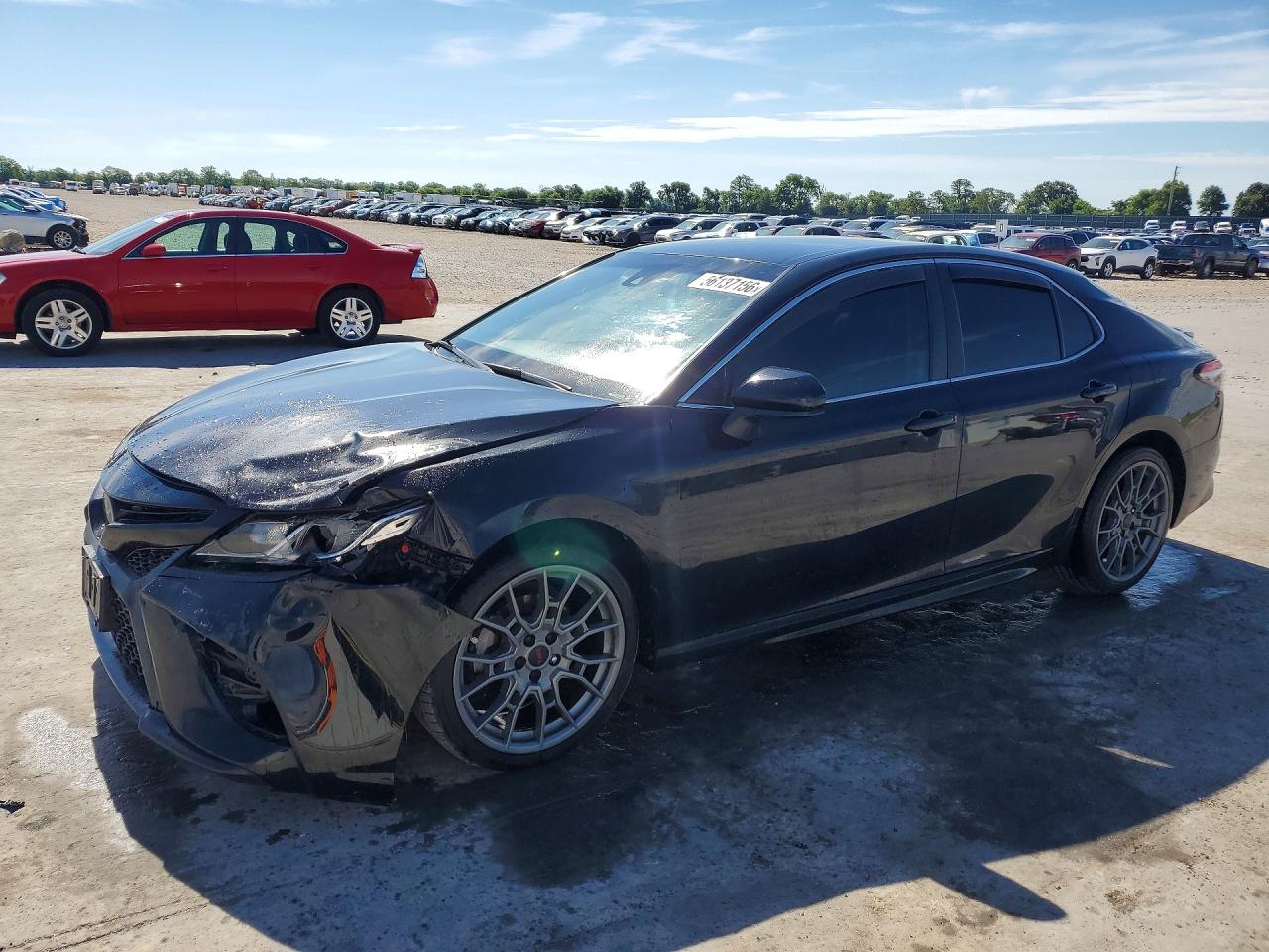 2018 TOYOTA CAMRY SE