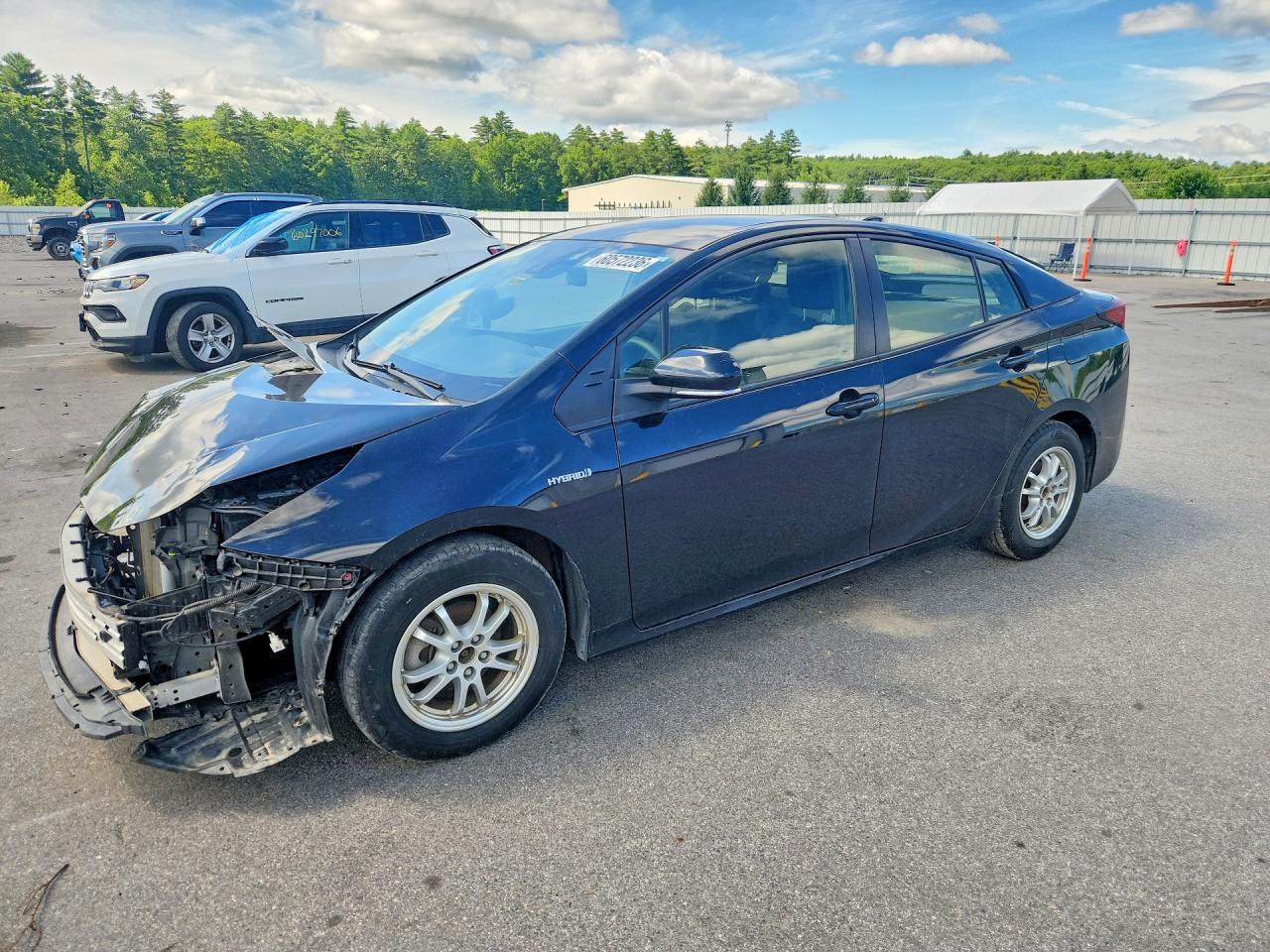 2021 TOYOTA PRIUS LE