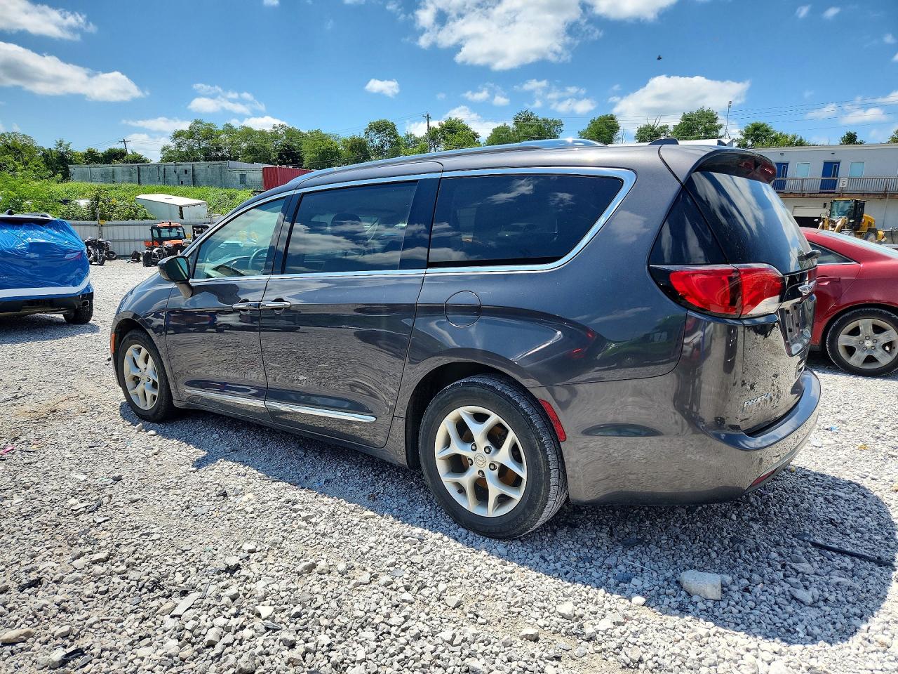 2019 CHRYSLER PACIFICA TOURING L PLUS — снимка 2